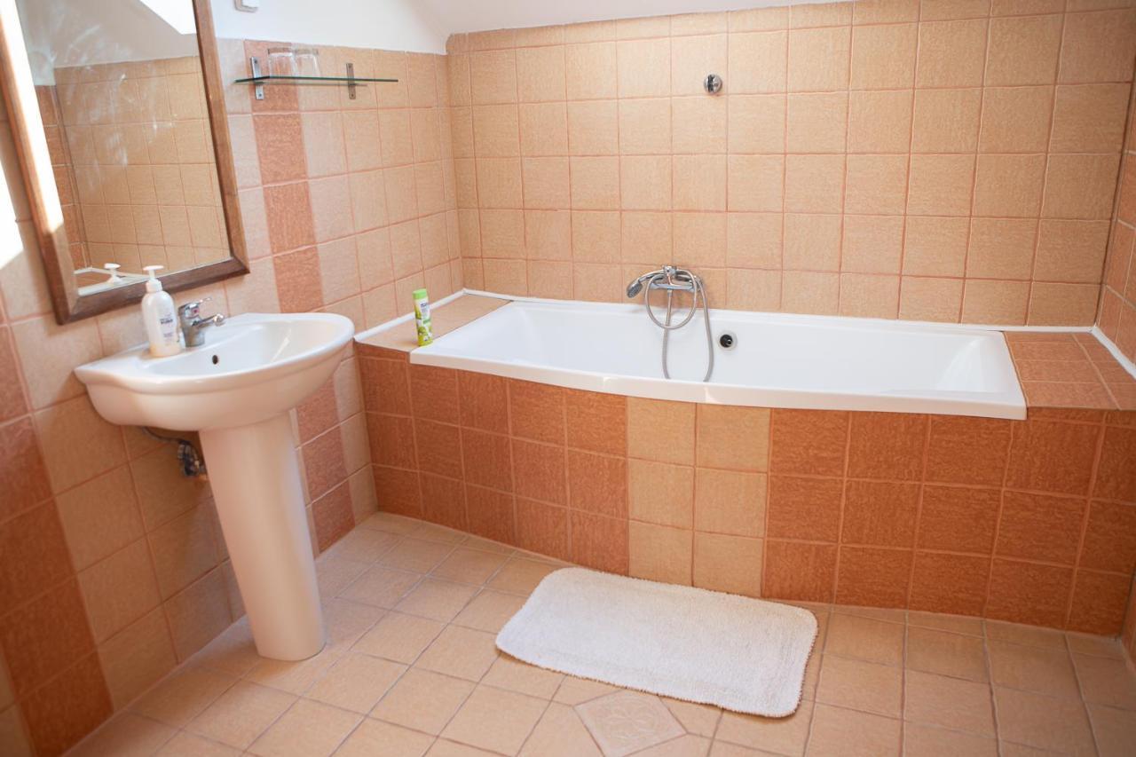 Hunyadi Panzio-Apartman Makó Dış mekan fotoğraf